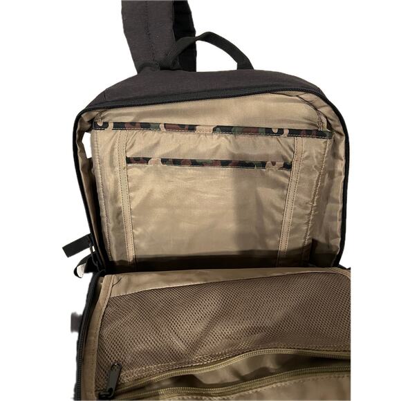 Thule Construct 24L Black Backpack - Picture 3 of 3